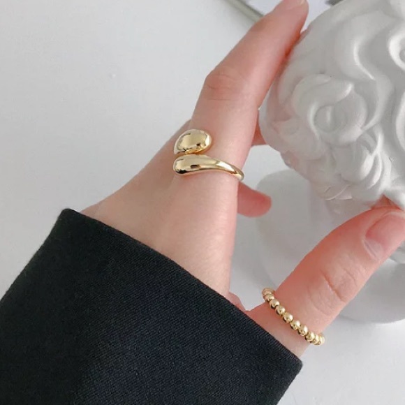 ✨Insta 18K gold plated wrap ring - Picture 5 of 5